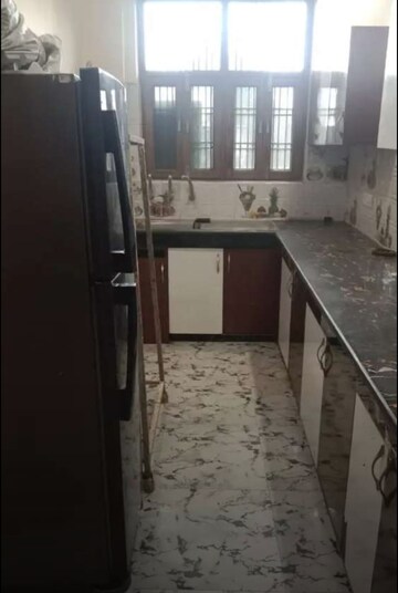 Kitchen in 3 BHK Apartment at Hazratganj – for Rent