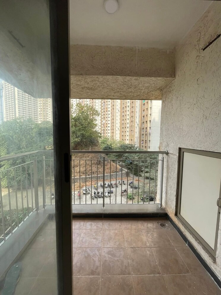 Balcony, nice-park 2 Bedroom 507 Sq.Ft. Apartment In Shilphata Thane 9508344