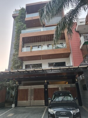 3 BHK Builder Floor For Rent in Sector 51