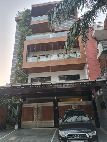 3 BHK Builder Floor For Rent in Sector 51