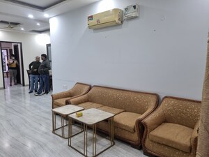 Living Room in 3 BHK Builder Floor at Sector 51 – for Rent