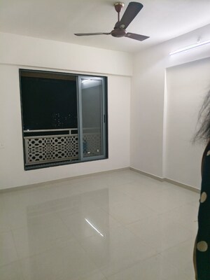 Room in 2 BHK Apartment at Lodha Panacea 1, Dombivli East – for Rent