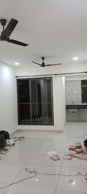 2 BHK Apartment For Rent in Chandak 34 Park Estate, Goregaon West