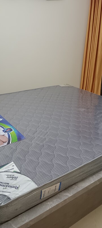 Bedroom in 3 BHK Apartment at Mansarovar – for Rent