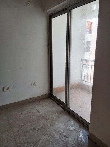 Room in 3 BHK Apartment at Simoco Sanhita, Rajarhat Road – for Sale