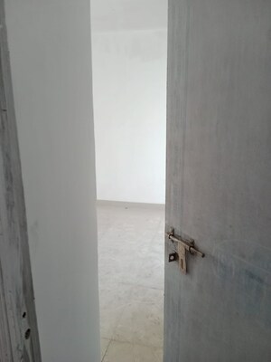 Room in 3 BHK Apartment at Simoco Sanhita, Rajarhat Road – for Sale