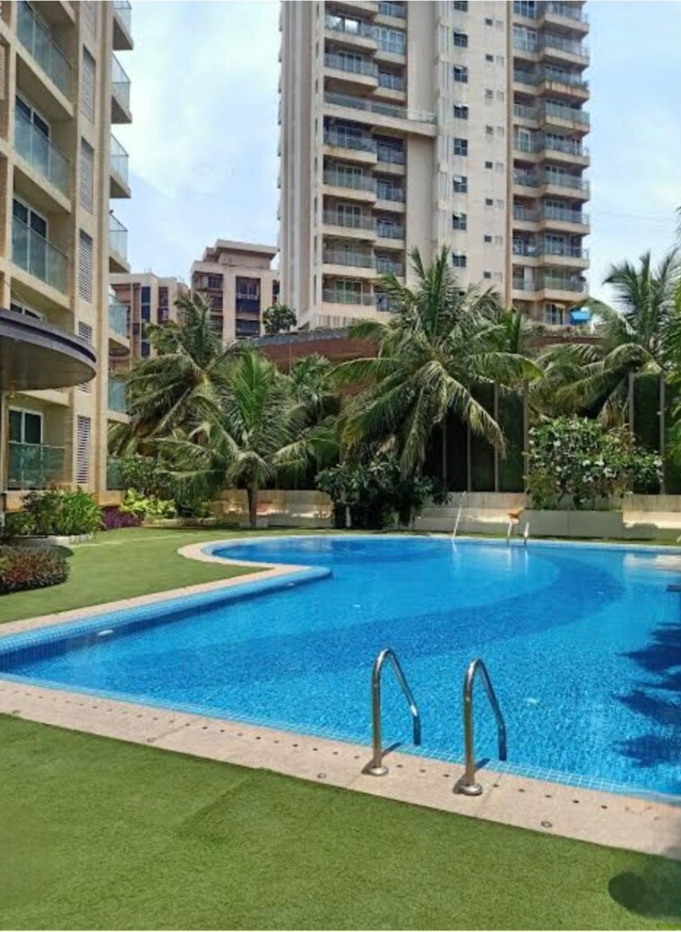 Swimming Pool, rna-ng-eclat 3 Bedroom 1118 Sq.Ft. Apartment In Andheri West Mumbai 9508423