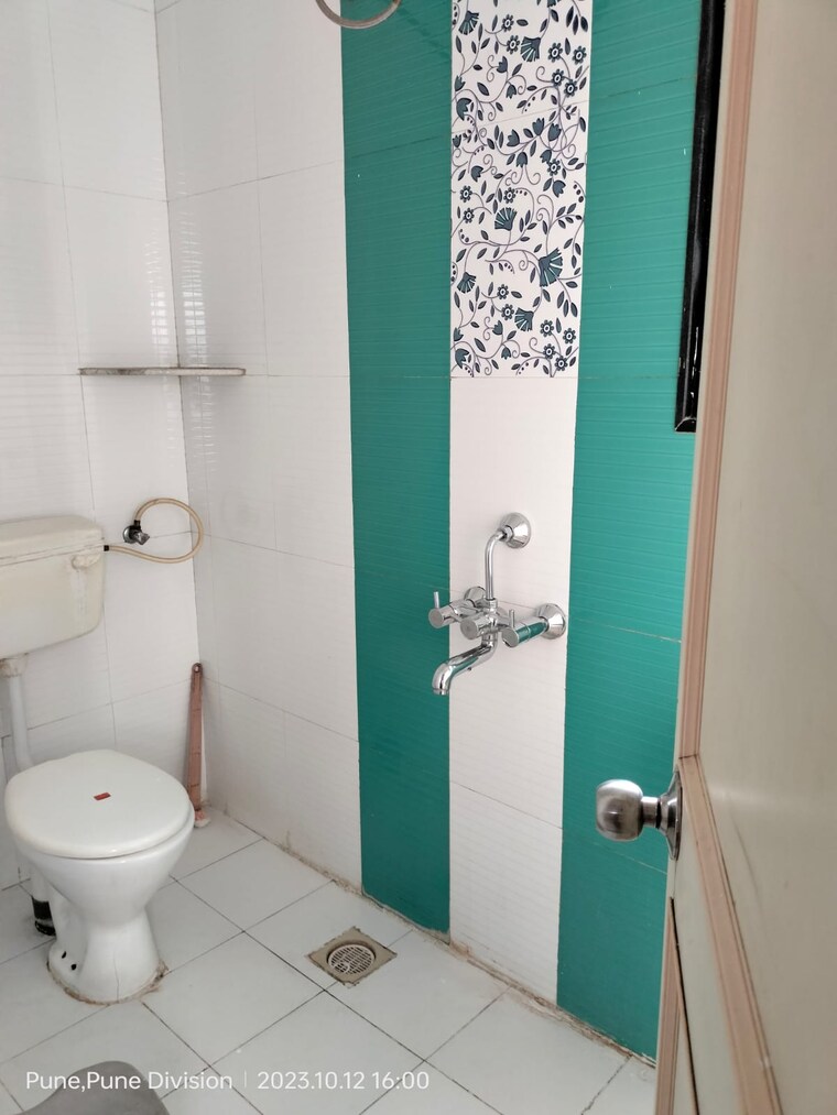 Bathroom, tirupati-campus-phase-7 3 Bedroom 1010 Sq.Ft. Apartment In Dhanori Pune 9508435