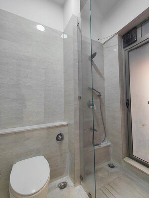 Furnished Amenities in 2 BHK Apartment at Sheth Auris Serenity Tower 1, Malad West – for Rent