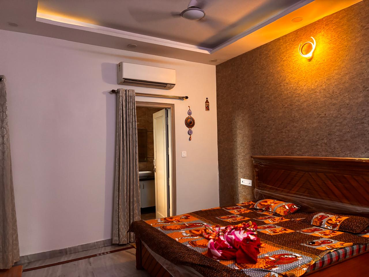 3 BHK + Pooja Room Independent House For Rent in Sector 16