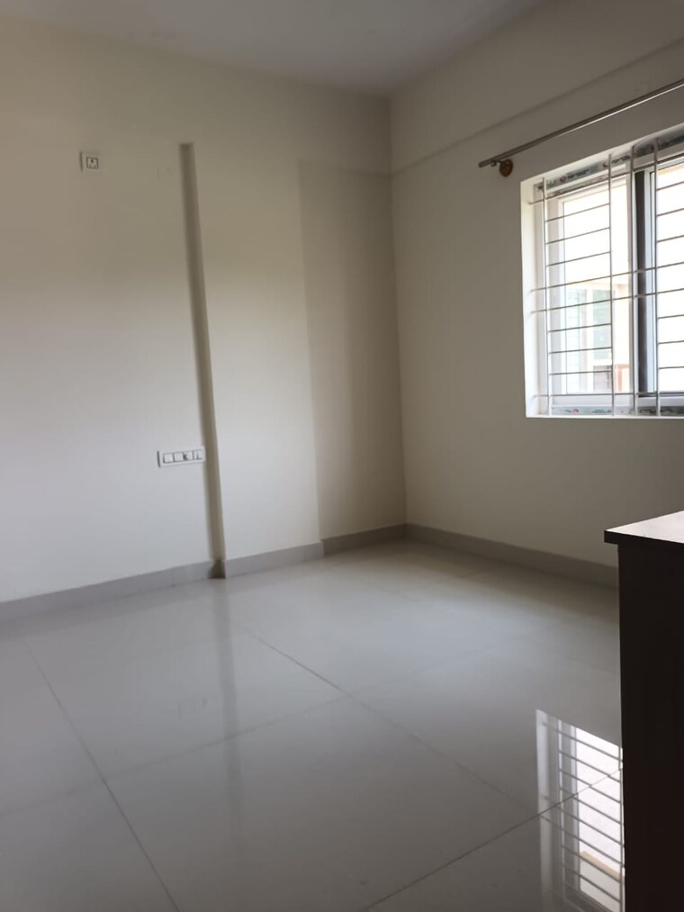 Room, harlur 3 Bedroom 2300 Sq.Ft. Apartment In Harlur Bangalore 9508455