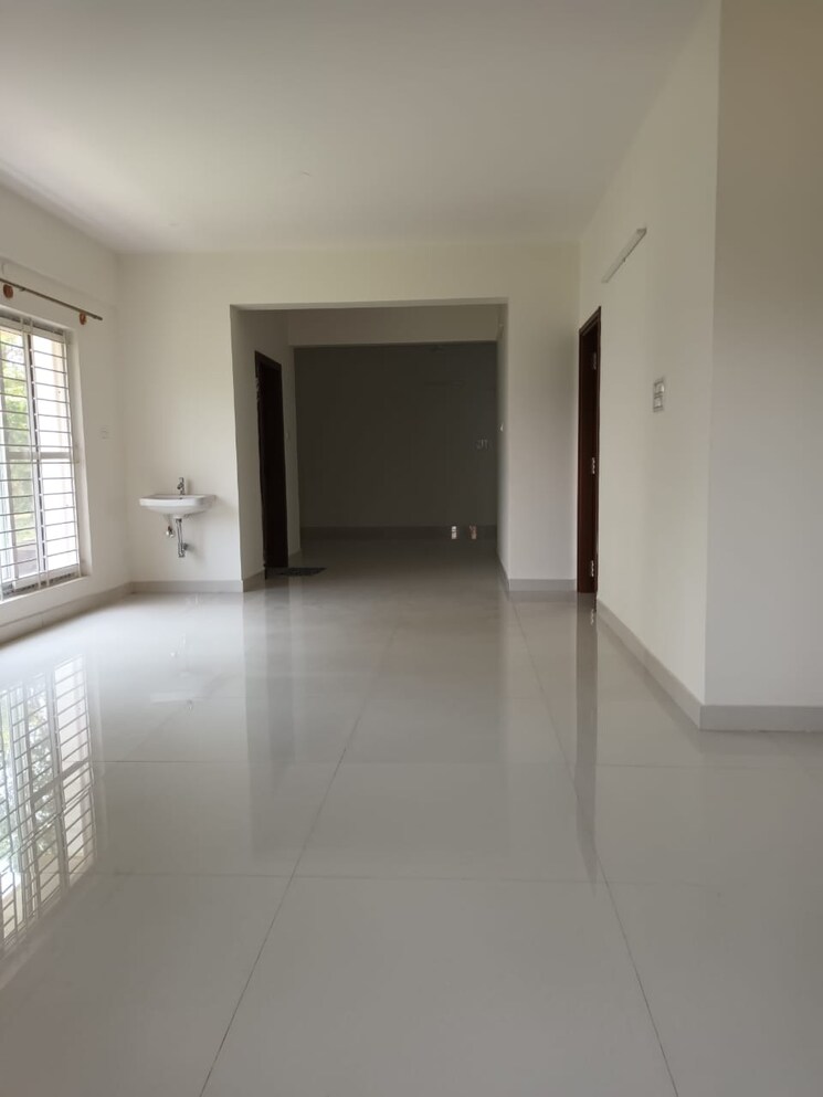 Room, harlur 3 Bedroom 2300 Sq.Ft. Apartment In Harlur Bangalore 9508455