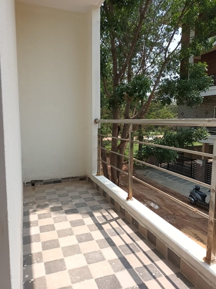 Balcony, harlur 3 Bedroom 2300 Sq.Ft. Apartment In Harlur Bangalore 9508455