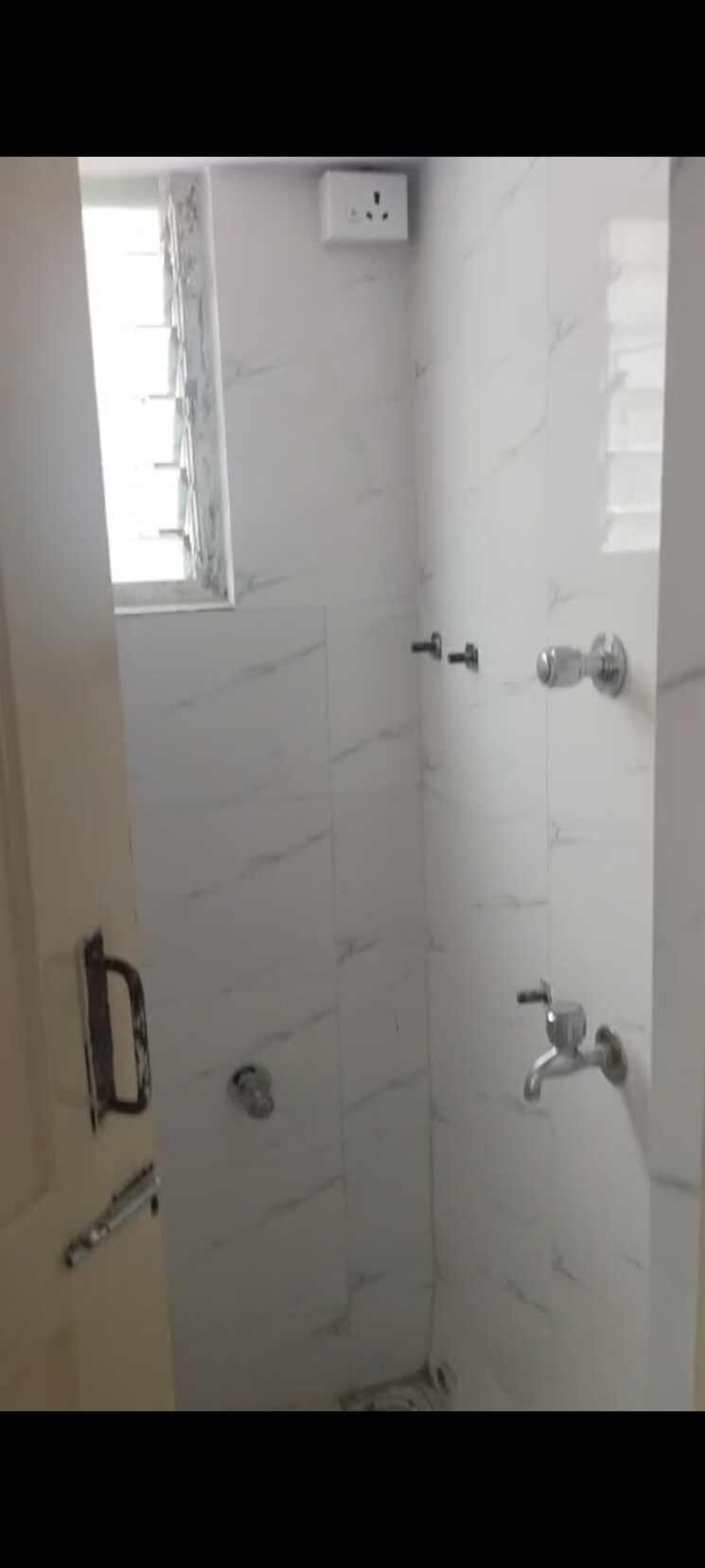 Bathroom, satpuda-nagari-nivara-chs 1 Bedroom 480 Sq.Ft. Apartment In Goregaon East Mumbai 9508472