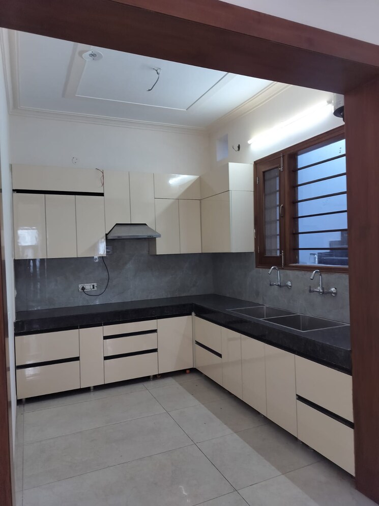 Kitchen, sector 12 panchkula 2 Bedroom 2000 Sq.Ft. Independent House In Sector 12 Panchkula Panchkula 9508470