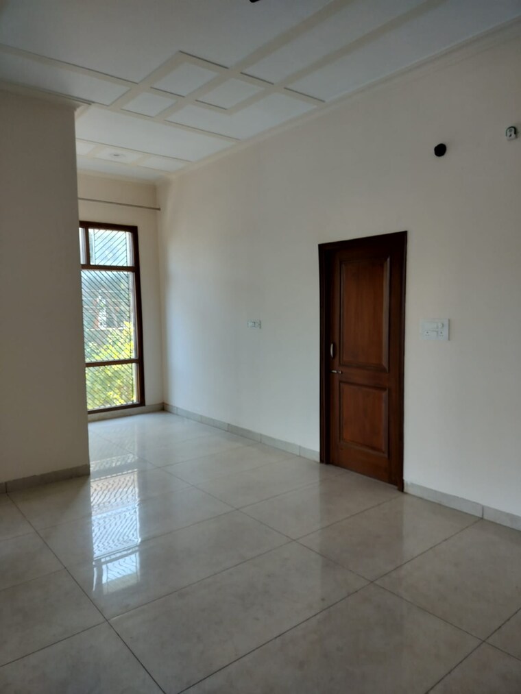 Room, sector 12 panchkula 2 Bedroom 2000 Sq.Ft. Independent House In Sector 12 Panchkula Panchkula 9508470
