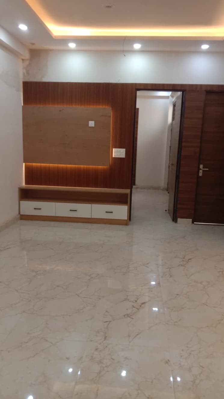 Room, chiranjiv vihar 4 Bedroom 80 Sq.Yd. Independent House In Chiranjiv Vihar Ghaziabad 9508530