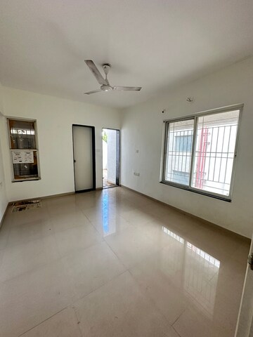 Room in 2 BHK Apartment at Manisha Apartment Law College Road, Law College Road – for Rent