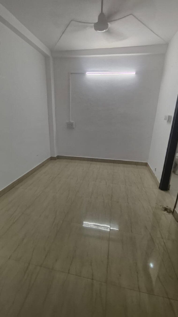 Room, mayur vihar 2 Bedroom 550 Sq.Ft. Builder Floor In Mayur Vihar Delhi 9508553