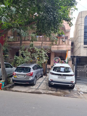 Parking in 5 BHK Independent House at Sector 22 – for Sale