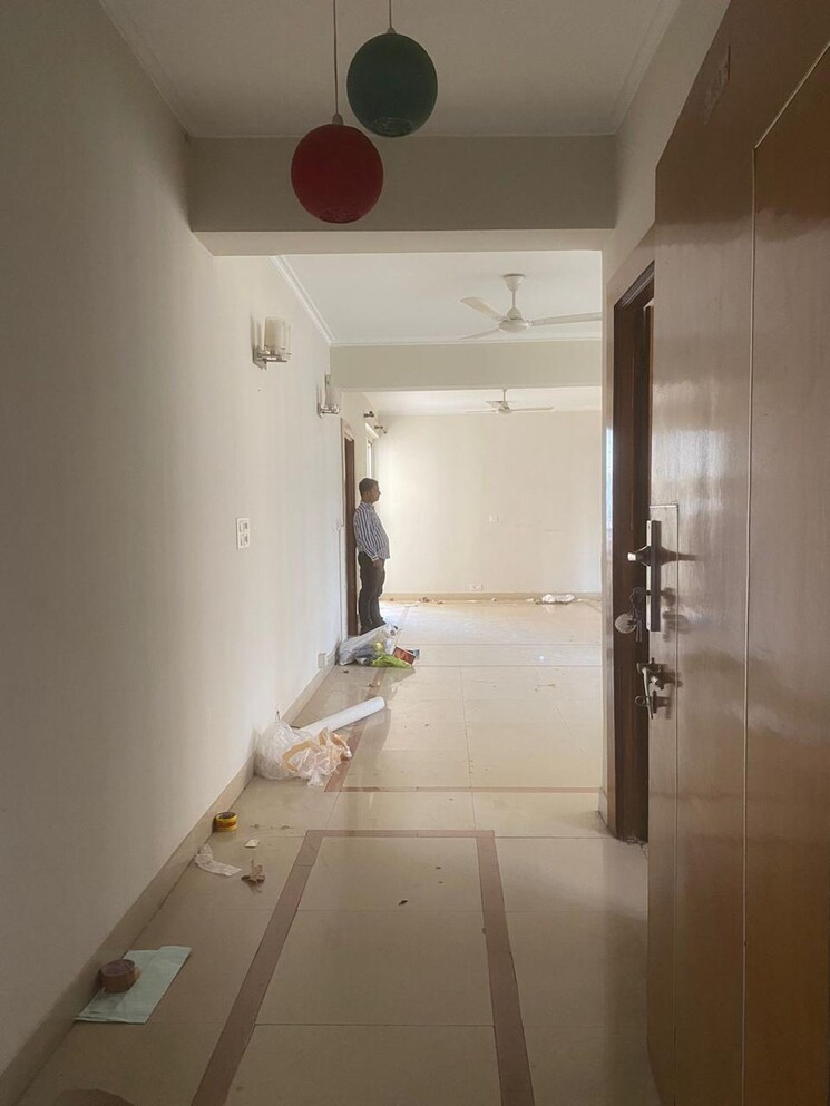 Bathroom, orchid-petals 3 Bedroom 2061 Sq.Ft. Apartment In Sector 49 Gurgaon 9508587
