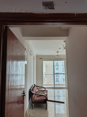 Room in 3 BHK Apartment at Amrapali Riverview, Amrapali Leisure Valley – for Rent