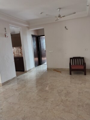 Furnished Amenities in 3 BHK Apartment at Amrapali Riverview, Amrapali Leisure Valley – for Rent