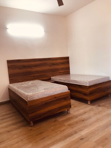 Bedroom in 2 BHK Builder Floor at Elixir Mall, Sector 44 – for Rent