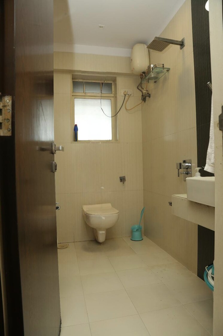 Bathroom, dheeraj-gaurav-heights 3 Bedroom 1250 Sq.Ft. Apartment In Jogeshwari West Mumbai 9508610