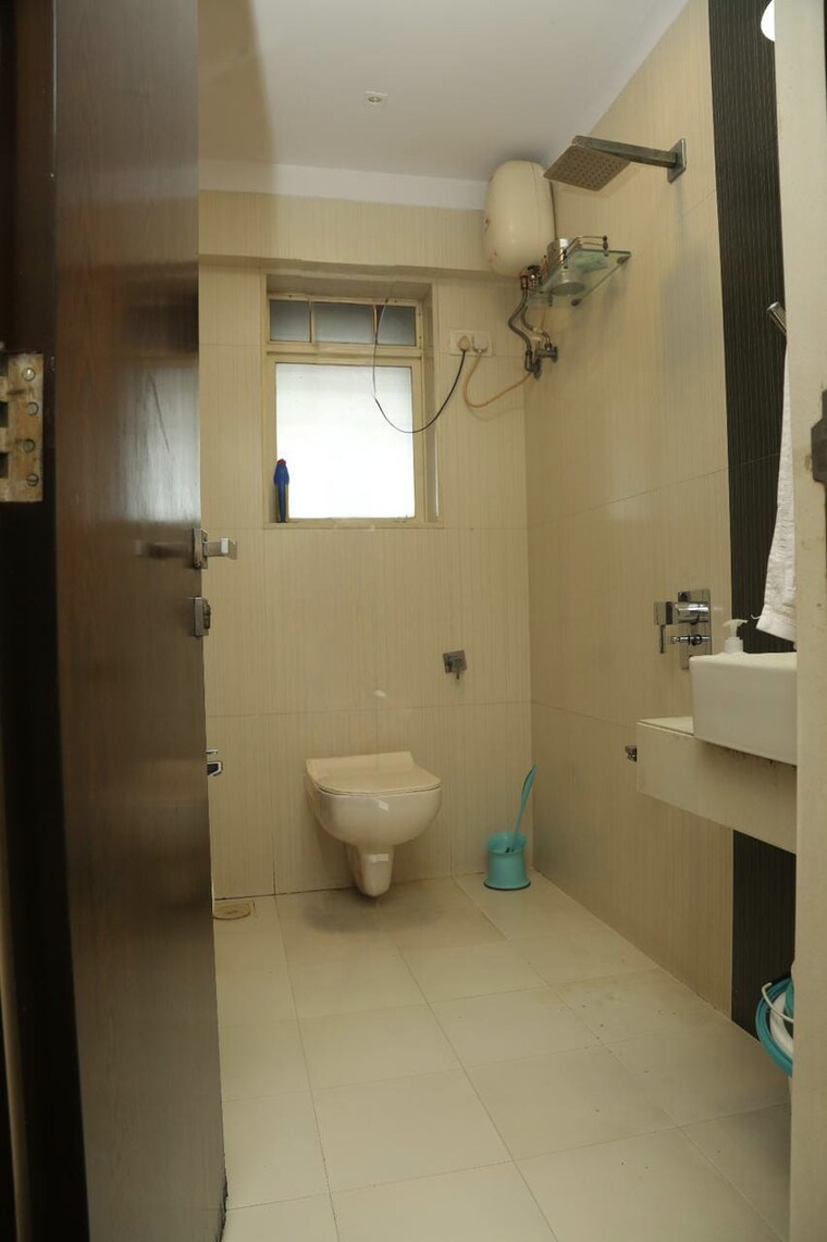 Bathroom, dheeraj-gaurav-heights 3 Bedroom 1250 Sq.Ft. Apartment In Jogeshwari West Mumbai 9508610