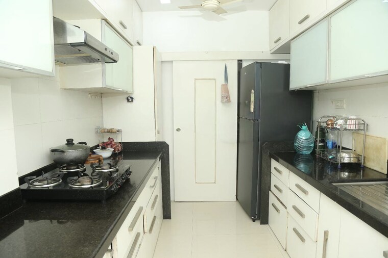 Kitchen, dheeraj-gaurav-heights 3 Bedroom 1250 Sq.Ft. Apartment In Jogeshwari West Mumbai 9508610