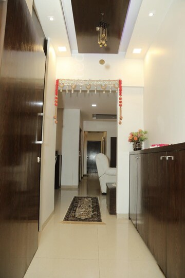 Building Lobby in 3 BHK Apartment at Dheeraj Gaurav Heights, Jogeshwari West – for Rent