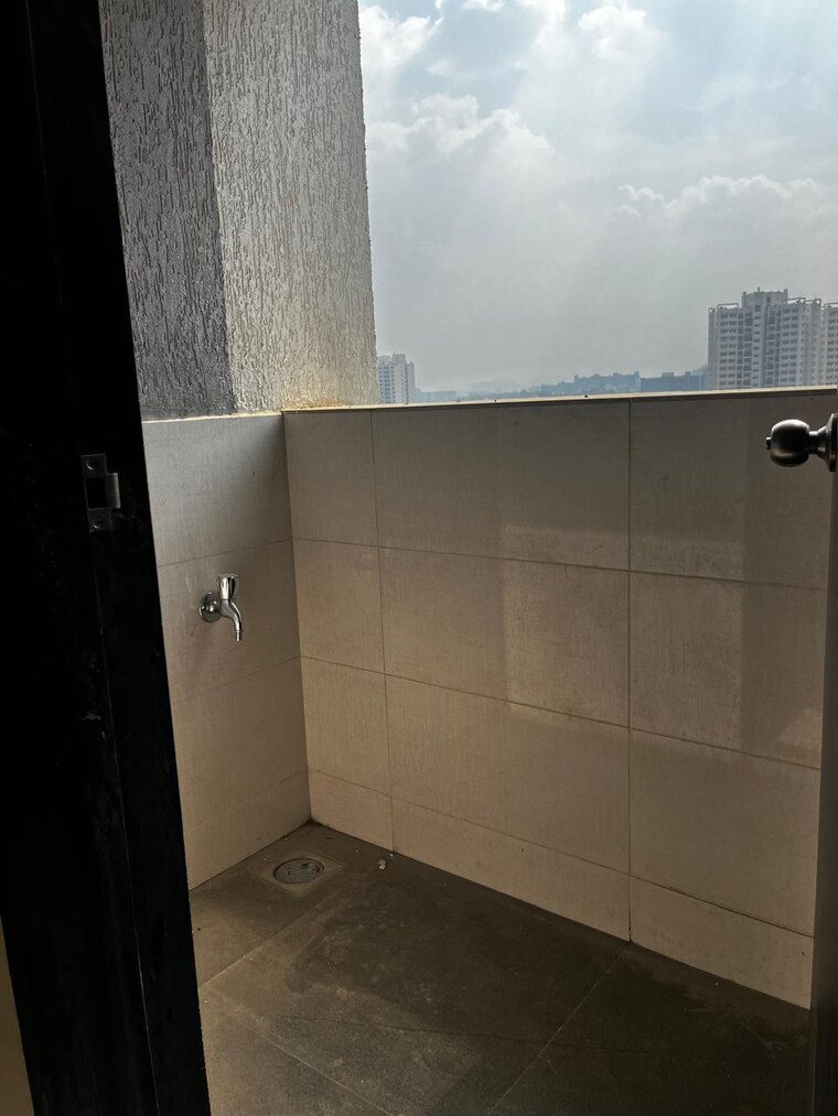 Bathroom, punawale 1 Bedroom 444 Sq.Ft. Apartment In Punawale Pune 9508629