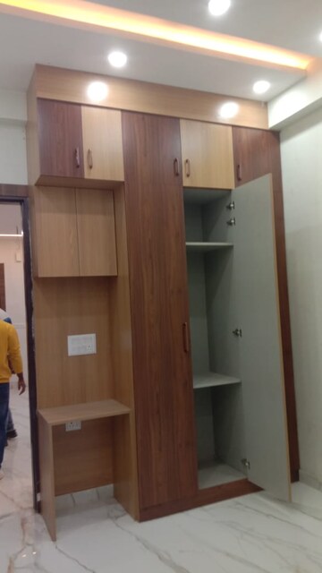 Room in 5 BHK Independent House at Chiranjiv Vihar – for Sale