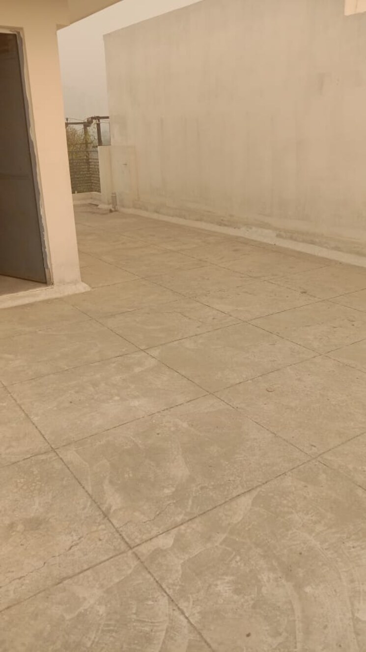 Other, chiranjiv vihar 5 Bedroom 125 Sq.Yd. Independent House In Chiranjiv Vihar Ghaziabad 9508638