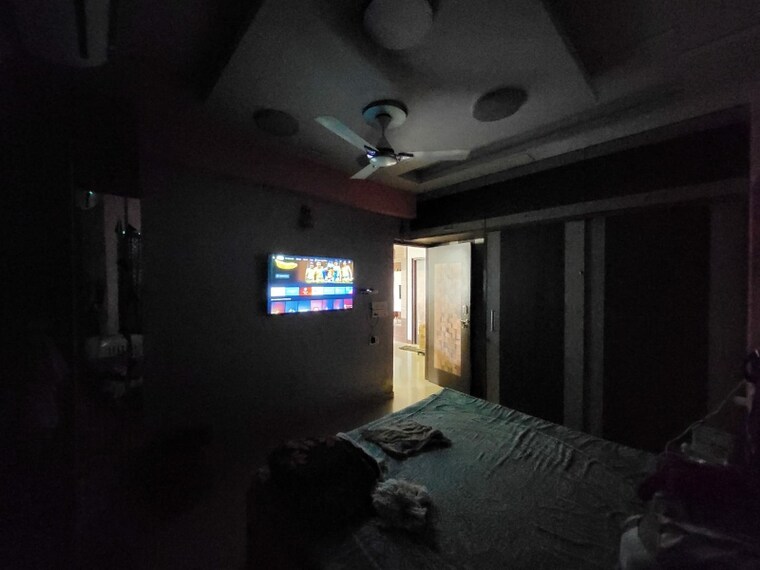  Parking, sabarmati 2 Bedroom 157 Sq.Yd. Apartment In Sabarmati Ahmedabad 9508642