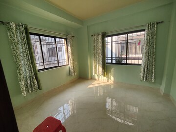Room in 2 BHK Apartment at Hakim Para – for Rent