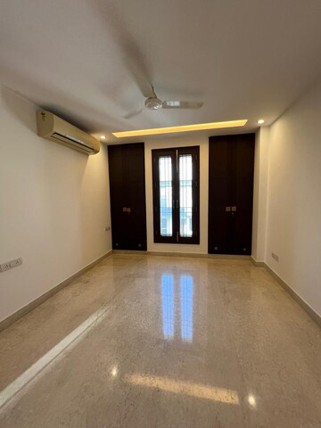 Room in 1 BHK Apartment at Vasant Kunj – for Sale