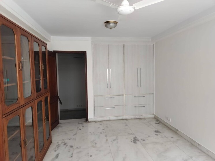 Master Bedroom, greater kailash i 3 Bedroom 2000 Sq.Ft. Builder Floor In Greater Kailash I Delhi 9508680