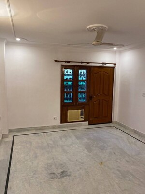 Master Bedroom in 3 BHK Builder Floor at Greater Kailash I – for Rent