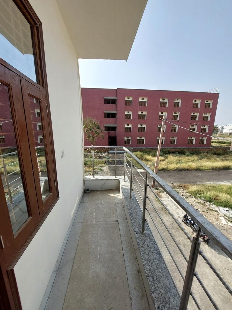 Balcony, ansal city 3 Bedroom 112 Sq.Yd. Villa In Ansal City Meerut 9508708