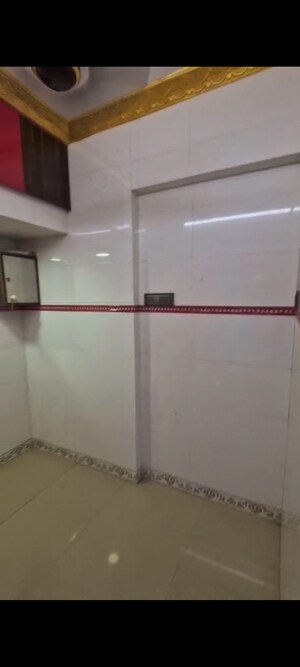 Furnished Amenities in 1 BHK Apartment at Kurla West – for Rent