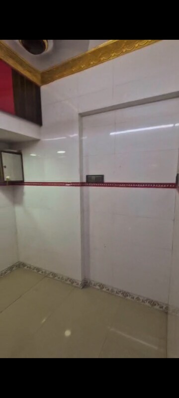 Furnished Amenities in 1 BHK Apartment at Kurla West – for Rent