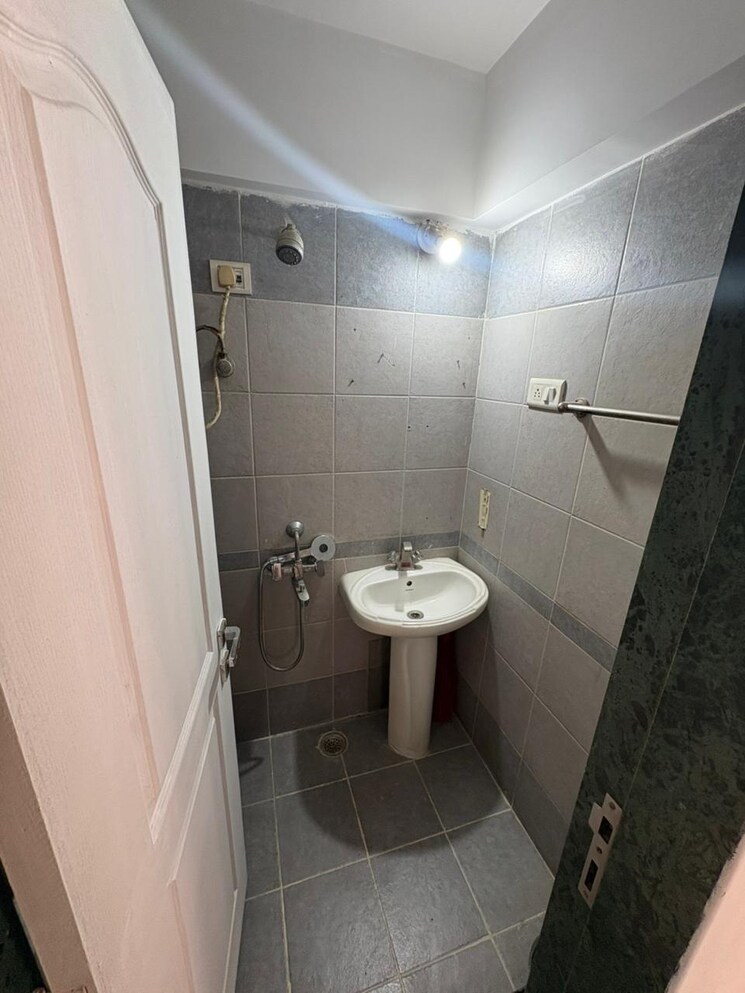 Master Bedroom, raheja-acropolis 1 Bedroom 500 Sq.Ft. Apartment In Deonar Mumbai 9508744