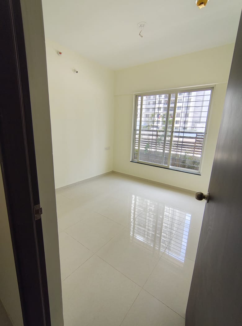 1 BHK 800 Sq.Ft. Apartment in Kolte Patil Life Republic Universe