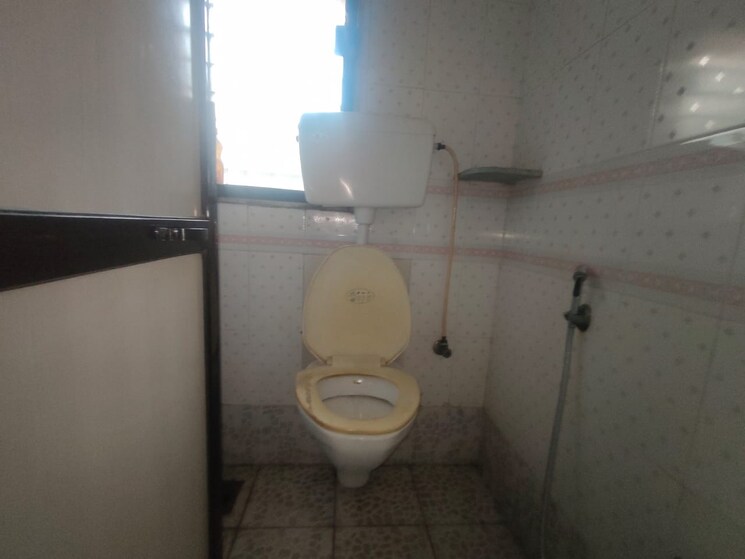 Bathroom, shree-ravechi-apartments 2 Bedroom 1000 Sq.Ft. Apartment In Kopar Khairane Navi Mumbai 9508754