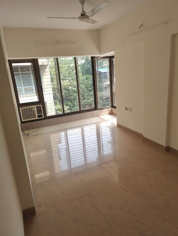Room in 3 BHK Apartment at Rustomjee Orva Residency, Bandra West – for Sale