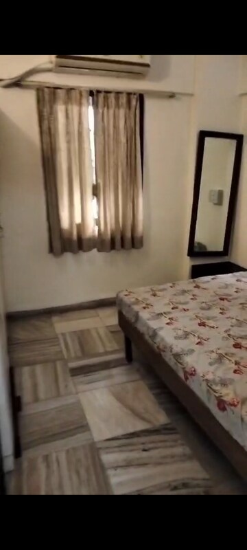 Bedroom in 2 BHK Apartment at Andheri East – for Rent