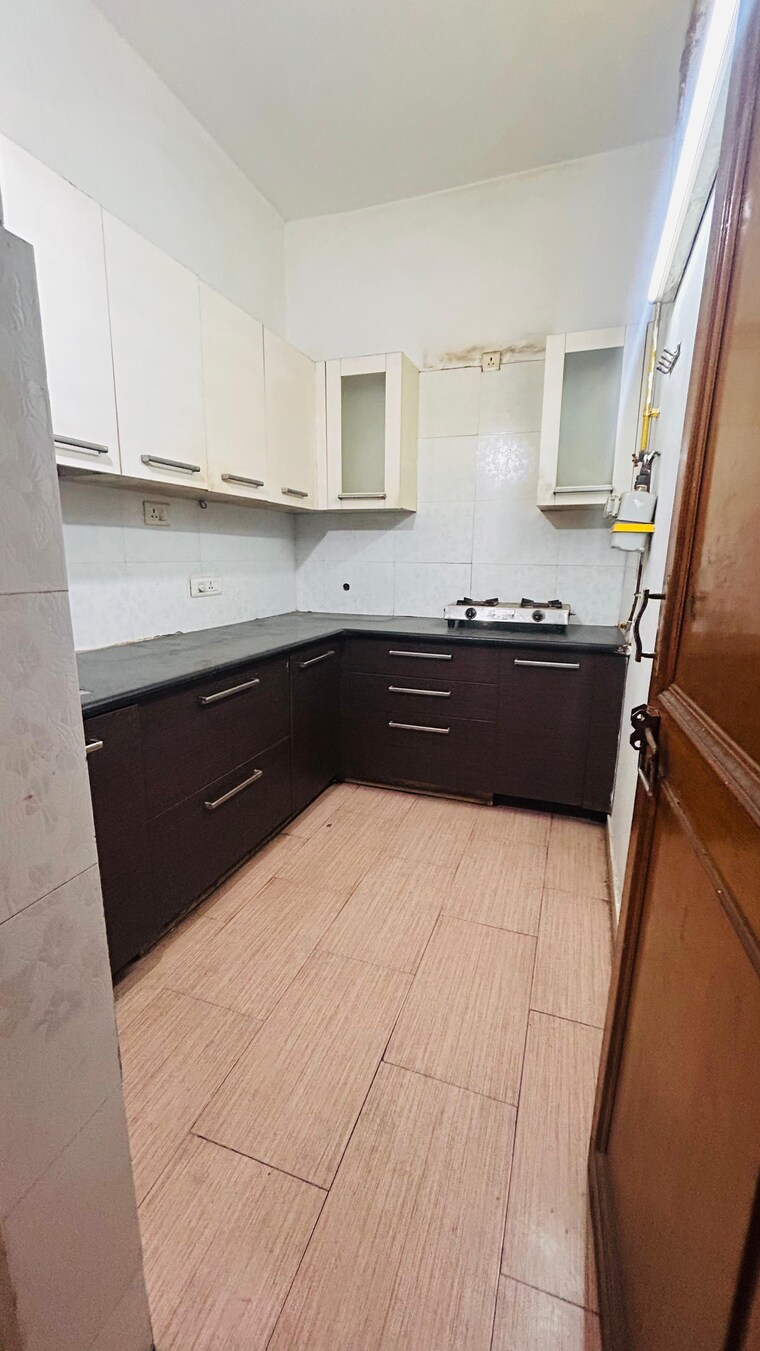 Kitchen, malviya nagar 1 Bedroom 750 Sq.Ft. Builder Floor In Malviya Nagar Delhi 9508792