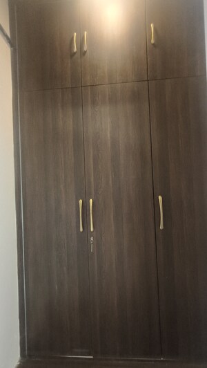 Furnished Amenities in 3 BHK Apartment at LnT Crescent Bay T5, Parel – for Rent